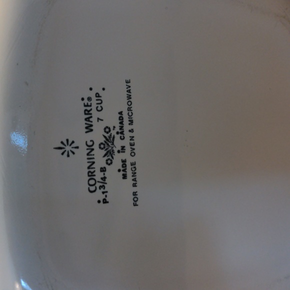 Corning Ware dish 7 cups p-1 3/4 -B - Picture 3 of 3